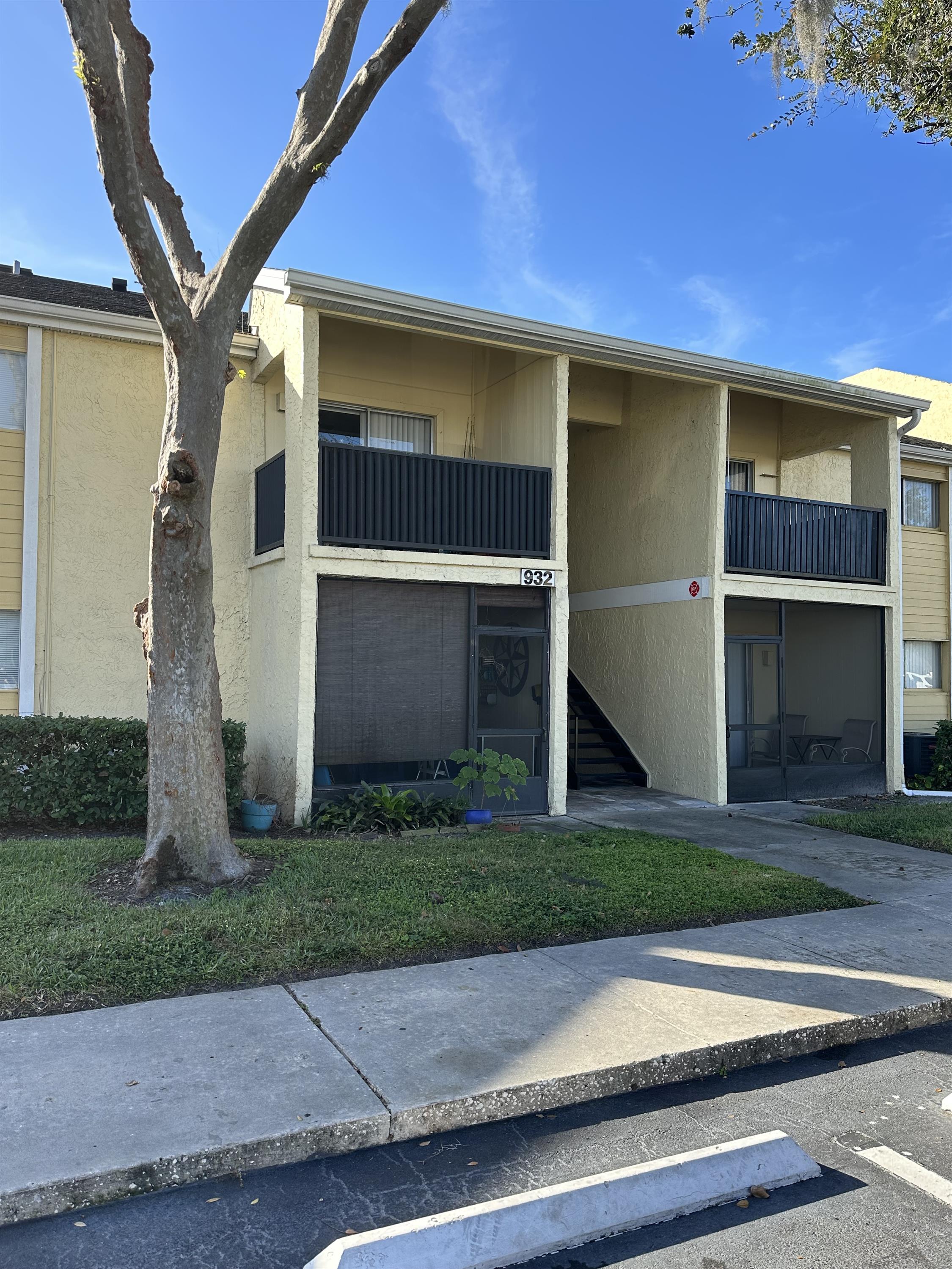 932 Lake Destiny Road - H