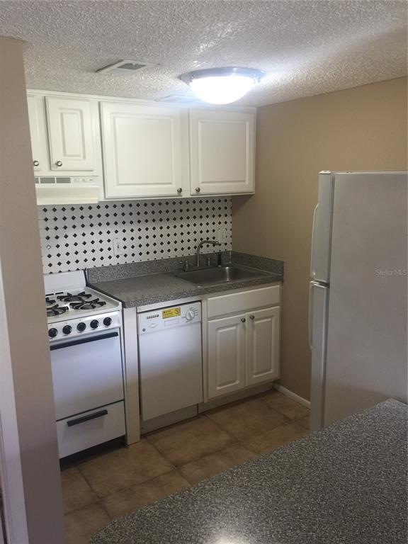 129 Blue Pointe Way #220 - 220